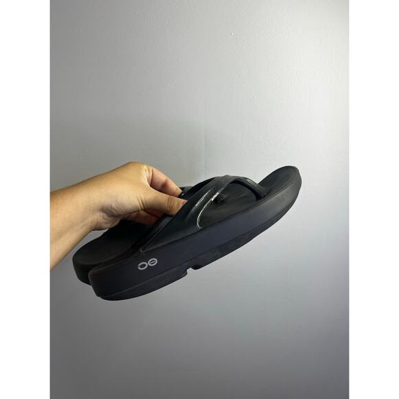 OOFOS Women OOLALA Sandals in Black Size 8 - Picture 2 of 7